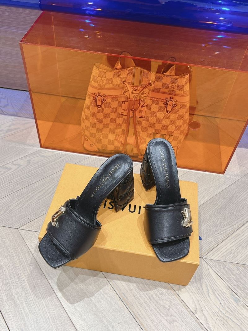 Louis Vuitton Slippers